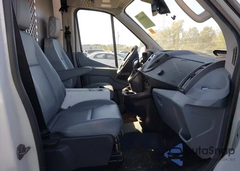 2017 Ford Transit-250 z USA, uszkodzony, nr VIN 1FTYR2CM4HKA82866